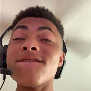 Meet your Posher, Theo